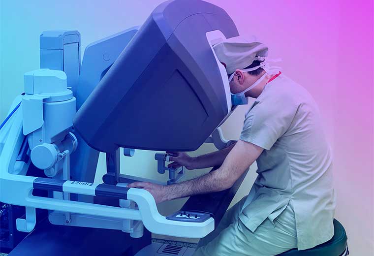 Consultant Surgical Oncologist and Robotic Oncosurgeon